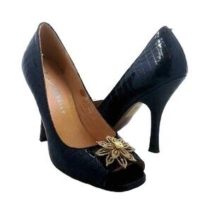 DIANA E KELLY Peek-Toe Pumps  Women's Size 6  NWOB  Black Leather Shoes